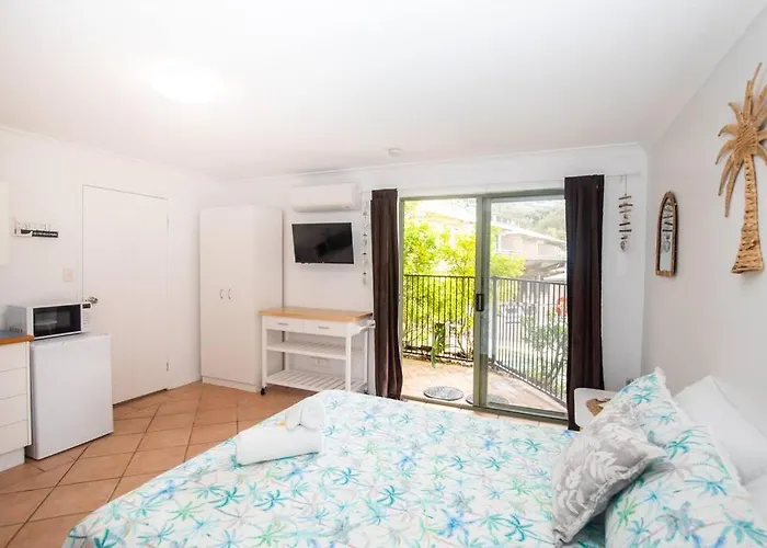 Gorgeous Studio + 100M To Beach + Pool